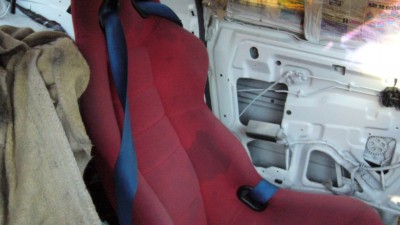 P1000835.jpg (73.2 KiB) Zobrazeno 9299 x Sedačky Jacky + pásy Šrot 700